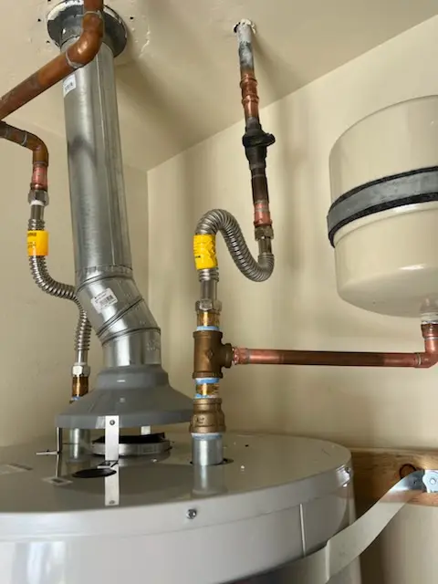Water heater installation and plumbing repair in Franklin Square
